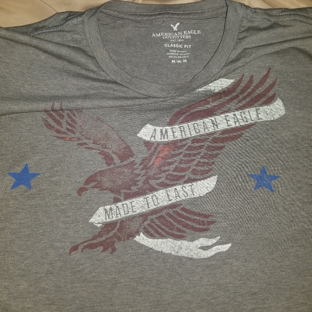 Men size Medium AE shirt - Picture 3 of 5
